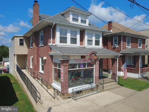 824 Main Street, Hellertown, PA, 18055 | Card Image