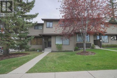 380 Bermuda Dr Nw, Townhouse with 3 bedrooms, 2 bathrooms and 1 parking in Calgary AB | Image 1