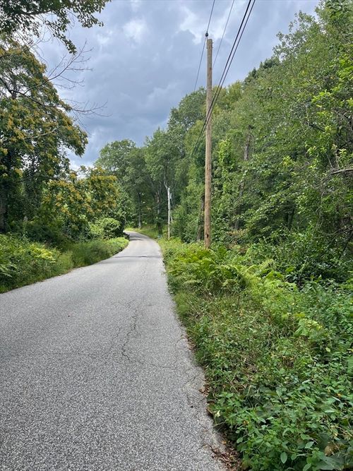 59 May Hill Rd, Monson, MA, 01057 | Card Image