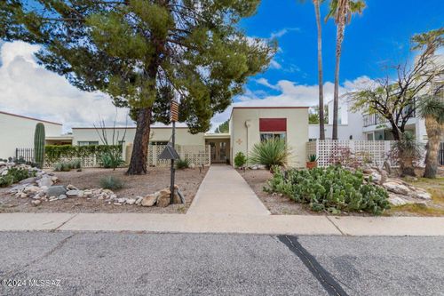 5862 N Camino Esplendora, Tucson, AZ, 85718-4506 | Card Image