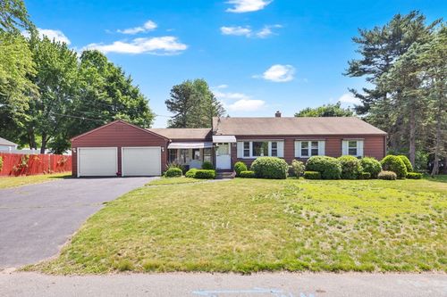 39 Northway Dr, Springfield, MA, 01119-2123 | Card Image