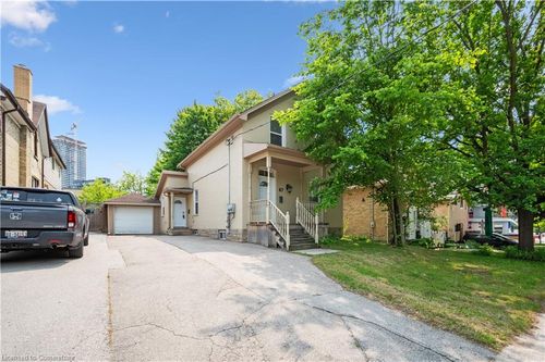 67 Wellington St N, Kitchener, ON, N2H5J5 | Card Image
