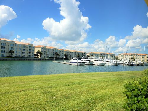 unit-105-8 Harbour Isle Dr E, Fort Pierce, FL, 34949-2760 | Card Image