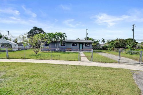 28640 Sw 146th Ave, Homestead, FL, 33033-1612 | Card Image