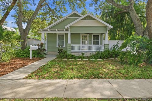 820 9th Ave S, St Petersburg, FL, 33701-4722 | Card Image