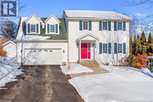 15 Barrett Crt, Fredericton, NB, E3B6Y1 | Card Image