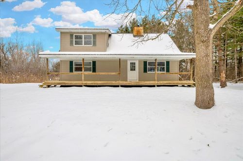 2979 Meadowdale Rd, Metamora, MI, 48455-9366 | Card Image