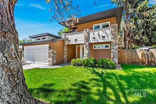 2001 N Allumbaugh St, Boise, ID, 83704-7433 | Card Image
