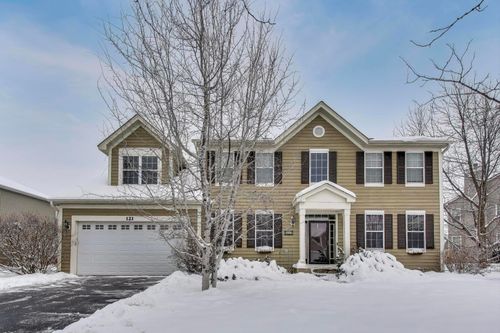 121 Preakness Dr, Oswego, IL, 60543-4085 | Card Image