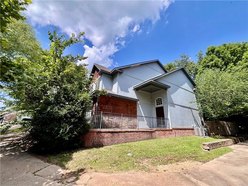 564 S Pierremont Dr, Fayetteville, AR, 72701-4538 | Card Image