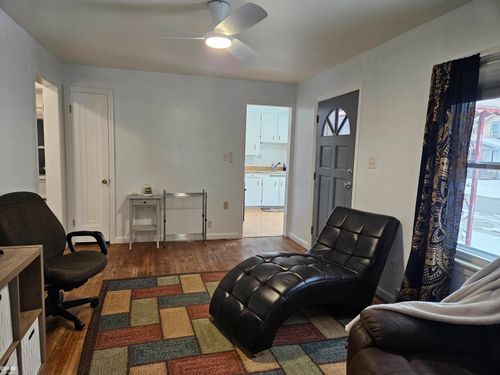 1311 12th St, Port Huron, MI, 48060-5701 | Card Image