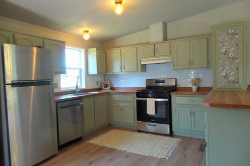 N8910 Elm St, Gilman, WI, 54433-9777 | Card Image