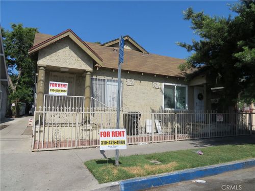 3923 S Normandie Ave, Los Angeles, CA, 90037-1601 | Card Image