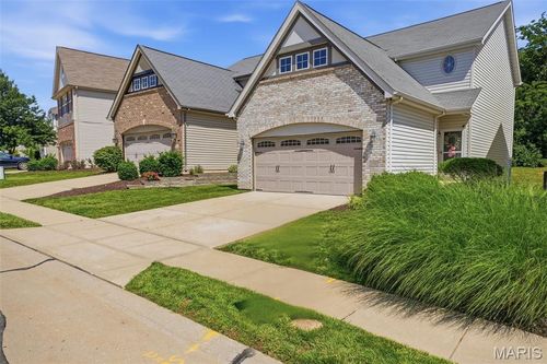 1715 Belleau Wood Dr, Saint Peters, MO, 63376-4555 | Card Image