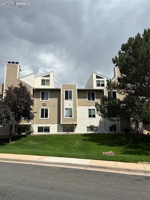 apt-302-4062 S Atchison Way, Aurora, CO, 80014-4123 | Card Image