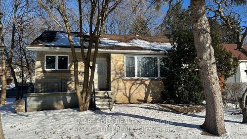 41 Maybourne Ave, Scarborough, ON, M1L2V7 | Card Image