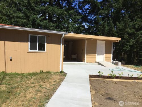 b-801 Pecks Dr, Everett, WA, 98203-4540 | Card Image