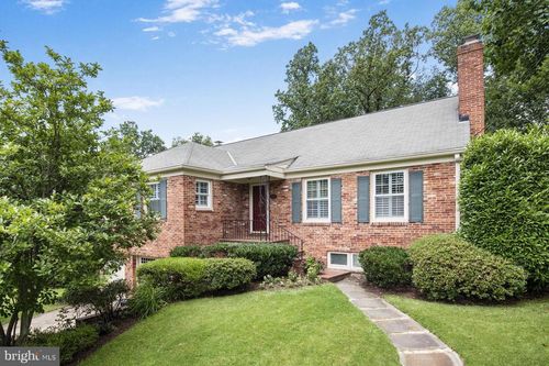 7205 Radnor Rd, BETHESDA, MD, 20817-6128 | Card Image