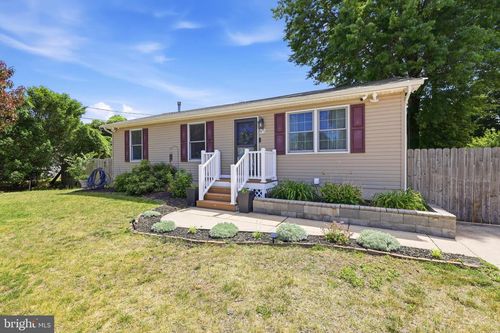 871 Trenton Ave, SEWELL, NJ, 08080-1324 | Card Image