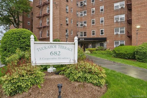 apt-3d-682 Tuckahoe Rd, Yonkers, NY, 10710-5218 | Card Image