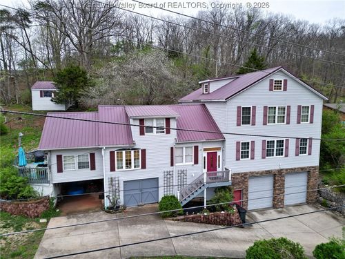 1520 Hash Ridge Rd, Barboursville, WV, 25504-9433 | Card Image