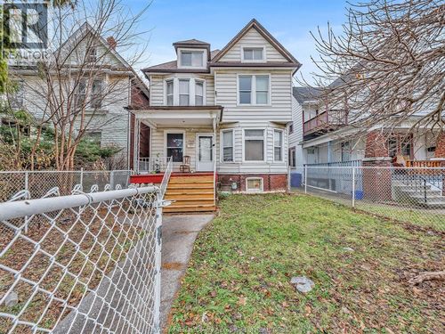 780 Dougall Ave, Windsor, ON, N9A4P8 | Card Image