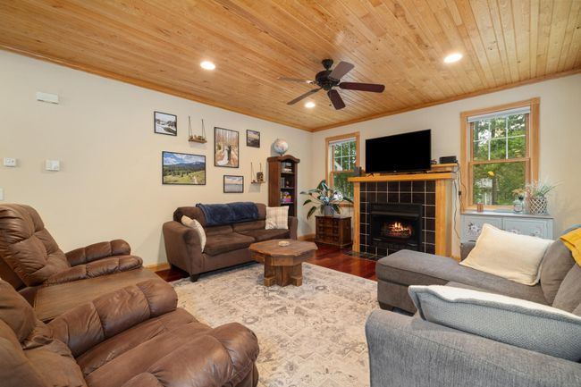 #5 Living Room2.jpg | Image 5