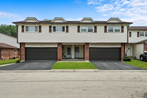 16323 Oxford Dr, Tinley Park, IL, 60477-1739 | Card Image