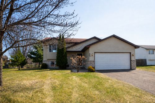 603 Horseshoe Ln, Braham, MN, 55006-3228 | Card Image