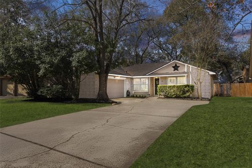 43 Country Forest Ct, The Woodlands, TX, 77380-2882 | Card Image