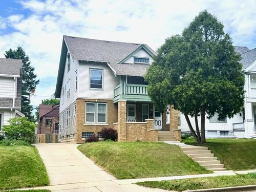 1825 N 58th St, Milwaukee, WI, 53208-1621 | Card Image