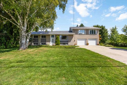 1910 Kenwick St, Bright's Grove, ON, N0N1C0 | Card Image