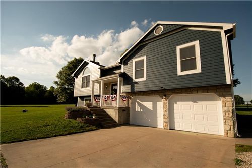 2505 Thomas Ter, Ottawa, KS, 66067-8344 | Card Image