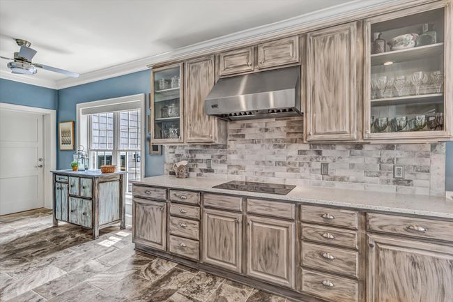 220 Village Lane (26) | Image 18