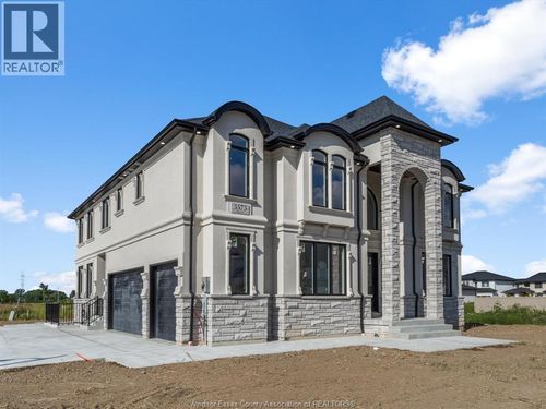 3573 Fiorina St, LaSalle, ON, N9H0M9 | Card Image