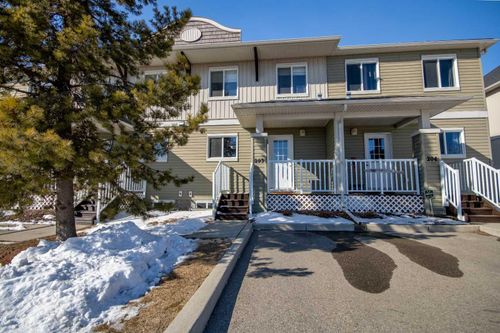 203 Clover Way, Carstairs, AB, T0M | Card Image