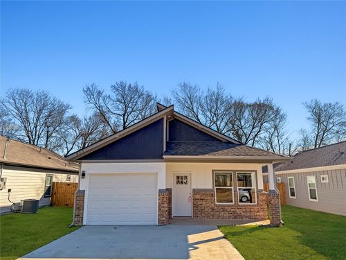 823 Edgar St, Greenville, TX, 75401-2422 | Card Image