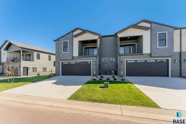 8607 W Shoreline Pl, Townhouse with 3 bedrooms, 3 bathrooms and null parking in Sioux Falls SD | Image 20