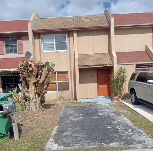 2767 Nw 197th Ter, Miami Gardens, FL, 33056-2502 | Card Image