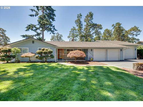 17243 Se Oatfield Rd, Milwaukie, OR, 97267-6306 | Card Image