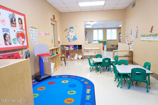 Classroom 5a | Image 37