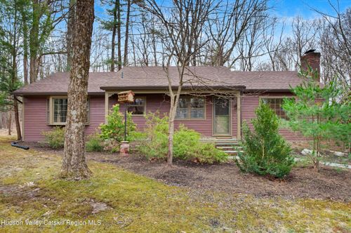30 Hummel Rd, New Paltz, NY, 12561-3308 | Card Image