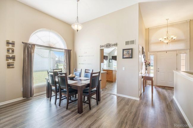 4181 Maplewood Meadows Ave, House other with 3 bedrooms, 3 bathrooms and null parking in Grand Blanc MI | Image 9