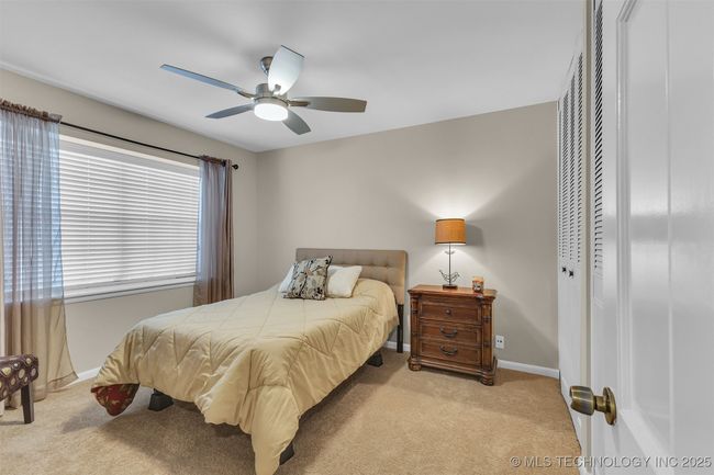 Secondary bedroom | Image 14