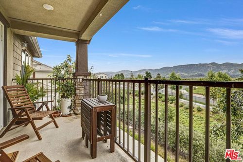 513 Heritage, Fillmore, CA, 93015 | Card Image