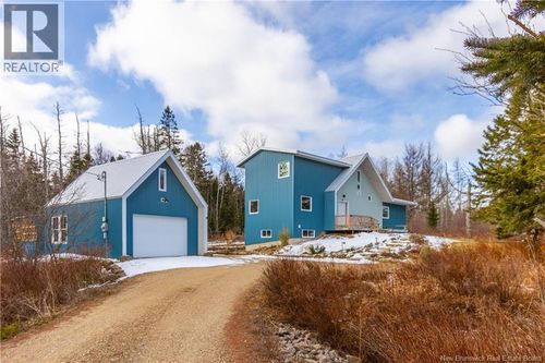 106 Charlotte St, Sackville, NB, E4L2Y7 | Card Image