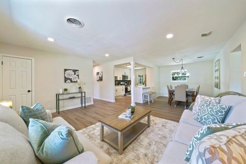 413 Andrew Dr, Valparaiso, FL, 32580-1104 | Card Image