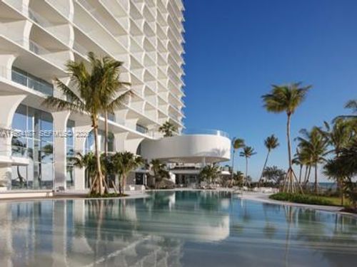 1402-16901 Collins Ave, Sunny Isles Beach, FL, 33160-5347 | Card Image