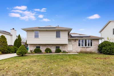 2108 Cumberland Drive, House other with 3 bedrooms, 2 bathrooms and 2 parking in Plainfield IL | Image 1