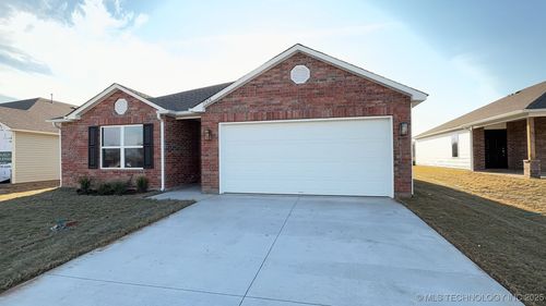 11616 S 274th East Pl, Coweta, OK, 74429-6163 | Card Image